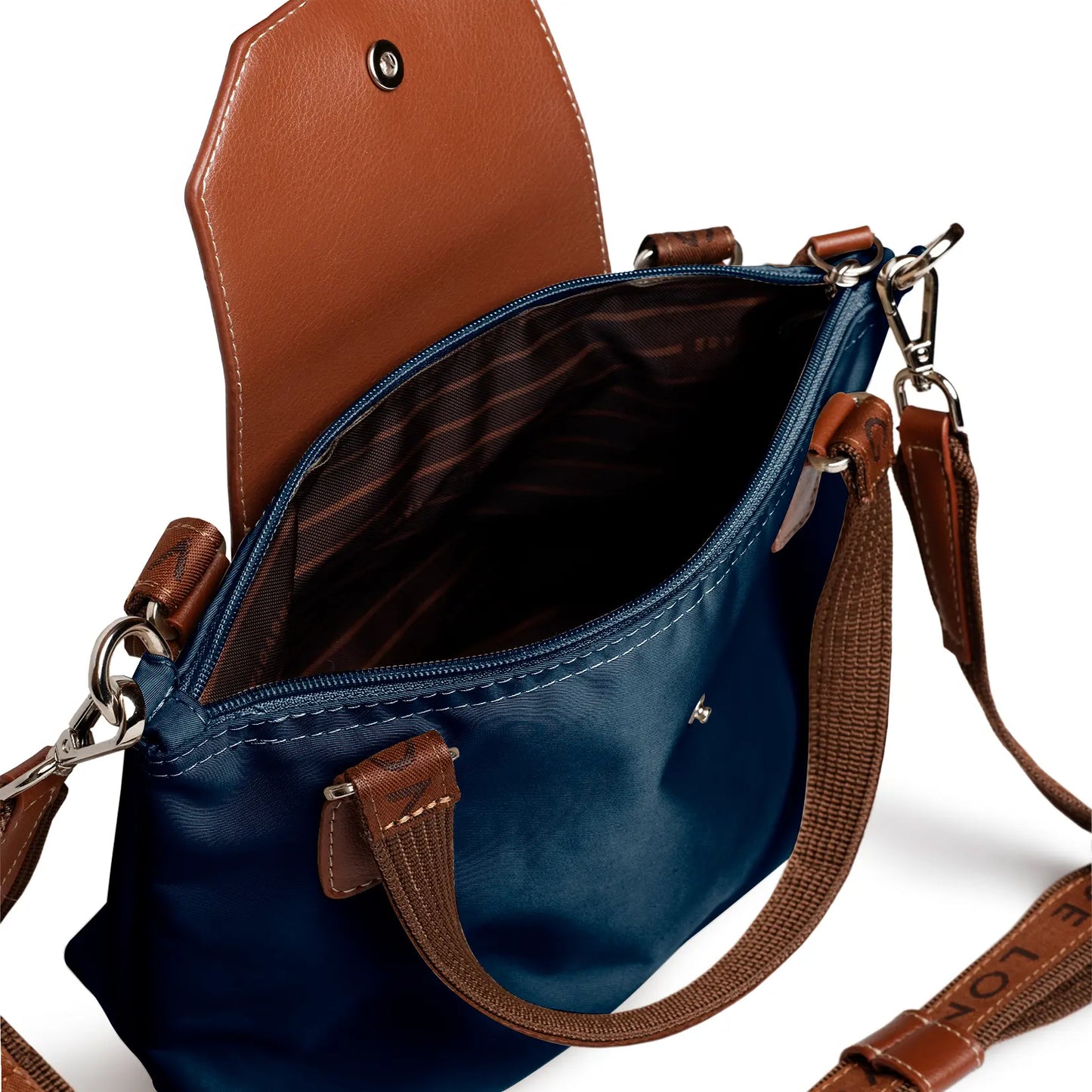 Cross Essential Chica