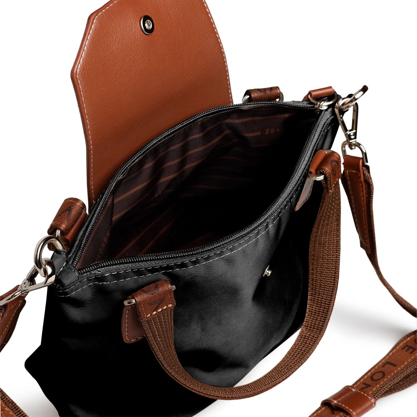 Cross Essential Chica